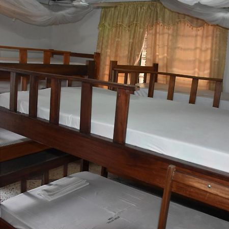 Bed and Breakfast Kituri Royal Annex à Dar es Salaam Extérieur photo